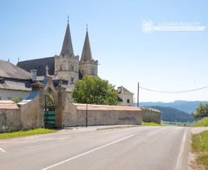 RD s ovocným sadom (3 629 m2) pri Spišskej Kapitule