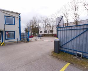 PRENÁJOM! Skladová hala (705 m2) s admin. časťou a asfaltovou plochou