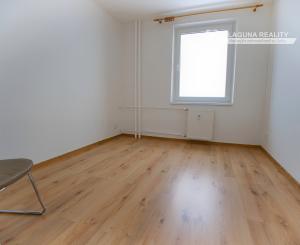 PRENÁJOM! Byt 2+1 (62 m2) s balkónom v centre, Levočská ul., Sp. N. Ves