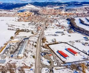 PRENÁJOM! Hala (702 m2) podnikateľský areál pri diaľnici Levoča