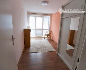 PRENÁJOM! Byt 3+1  (72 m2) s loggiou Hviezdoslavova ul. SNV