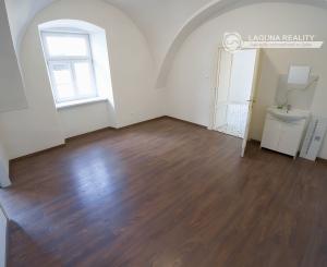 NÁJOM! Priestory v historickom dome (51 m2), centrum Levoča
