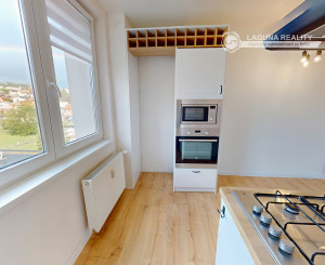 Slnečný byt 3+1 (68 m2), sídl. Pri prameni Levoča