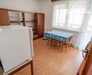 Rodinny dom - 5 izieb + garáž v tichej lokalite Krompachy