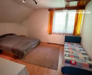 Rodinny dom - 5 izieb + garáž v tichej lokalite Krompachy