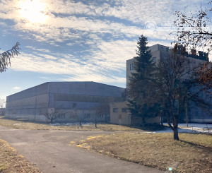 Podn. areál - adm, výroba, garáže, sklady (3,3 ha) neďaleko Košíc