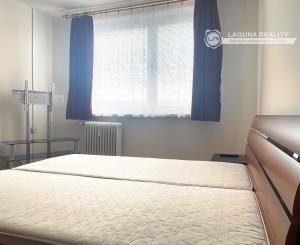 PRENÁJOM! Byt 3+1  (68 m2) s balkónom  na sídl. Mier v Sp. Novej Vsi