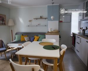 PRENÁJOM - Byt 2,5 +1 (58 m2) s 2 balkónmi, centrum Spišská Nová Ves