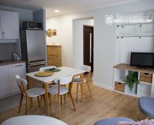 PRENÁJOM - Byt 2,5 +1 (58 m2) s 2 balkónmi, centrum Spišská Nová Ves