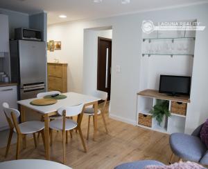 PRENÁJOM - Byt 2,5 +1 (58 m2) s 2 balkónmi, centrum Spišská Nová Ves