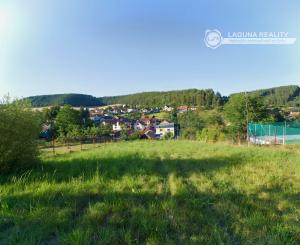Stavebný pozemok (1 251 m²) s IS, dvojitým prístupom a výhľadom, Dravce