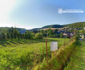 Stavebný pozemok (1 251 m²) s IS, dvojitým prístupom a výhľadom, Dravce