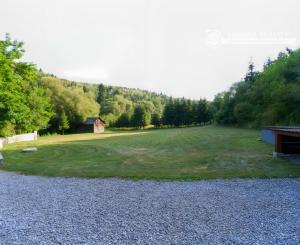 Rodinný dom – chalupa s veľkou záhradou (1 175 m2), Zahura, Sp. Vlachy