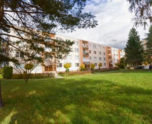 INVESTIČNÁ PRÍLEŽITOSŤ v SNV- Kompletne rekonštruovaný byt 1+1 sídl. Tarča SNV