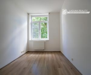 Byt 3+1 s balkónom Nám. Iglovia, Spišská Nová Ves