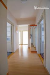 Byt 3+1 (109 m²) s 2 balkónmi, garážou a záhradou, centrum SNV