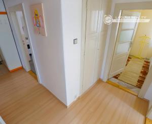 Byt 3+1 (109 m²) s 2 balkónmi, garážou a záhradou, centrum SNV