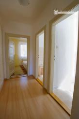 Byt 3+1 (109 m²) s 2 balkónmi, garážou a záhradou, centrum SNV