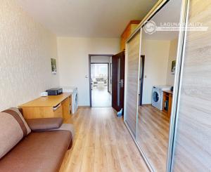 Byt 3+1 (73 m2) s loggiou sídl. Západ I. SNV