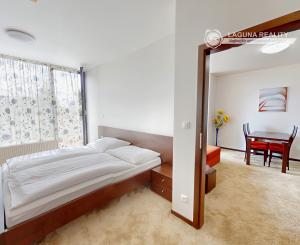 Apartmán 2-izb. (55 m²) s terasou a garážou, Hotel Panoráma Štrbské Pleso