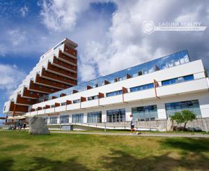 Apartmán 2-izb. (55 m²) s terasou a garážou, Hotel Panoráma Štrbské Pleso