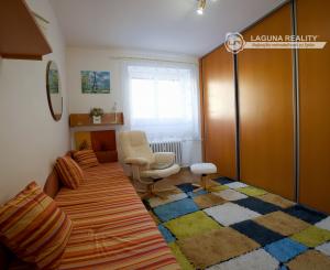 Byt 2+1 (56 m²) s pivnicami, tehlový dom, centrum Spišskej Novej Vsi