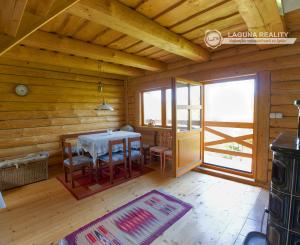 Zrubová chata – novostavba (907 m²), Závada, Levočské vrchy
