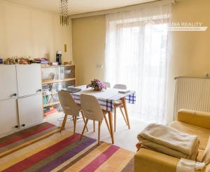 Byt 3+1 (74 m2) s balkónom a garážou, centrum Spišská Nová Ves