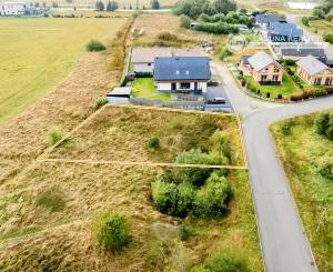 Stavebný pozemok (644 m²) s výhľadom na Tatry pri golfe, Veľká Lomnica