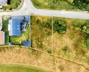Stavebný pozemok (644 m²) s výhľadom na Tatry pri golfe, Veľká Lomnica
