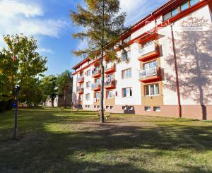 Tehlový byt 3-izbový (73 m²) s 2 balkónmi, centrum Spišská Nová Ves