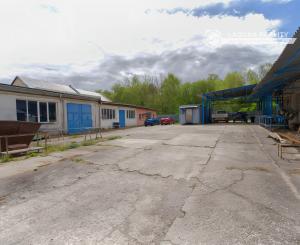 Komerčný pozemok (409 m²) s prístreškom v uzavretom areáli, Levoča