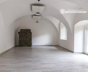 Priestory na prenájom (66 m2), centrum Levoča