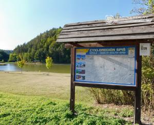Rekreačná chata po rekonštrukcii pri rybníku, Zahura – Spišské Vlachy