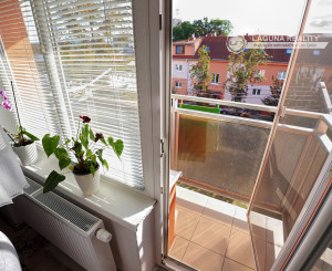 Tehlový byt 3-izbový (73 m²) s 2 balkónmi, centrum Spišská Nová Ves