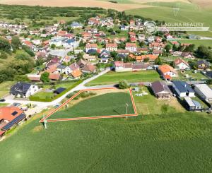 Pozemok (1948 m2) vhodný aj pre developera Danišovce
