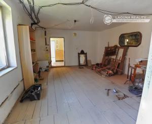 Rodinný dom (828 m²) s hospodárskou budovou, podtatranská obec Važec