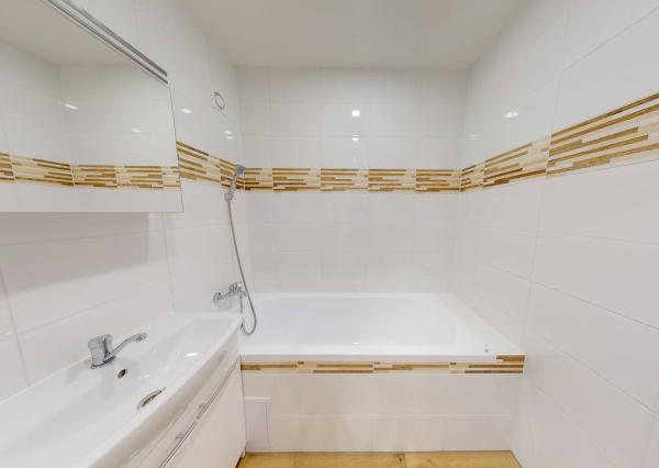 PRENÁJOM! Byt 2+1 (56 m2) loggia, sídl Západ