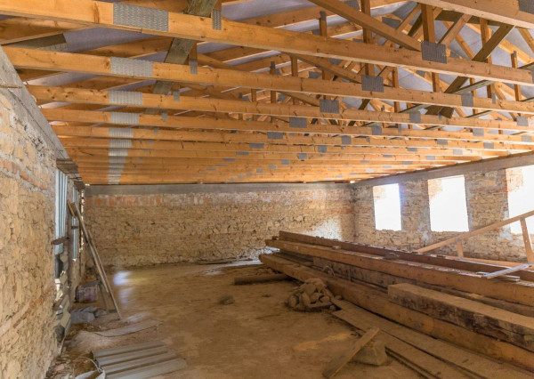 Polyfunkčný objekt, Novoveská Huta