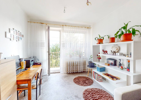 MOŽNÁ DOHODA! Byt 2+1 (58 m2) s balkónom, centrum SNV