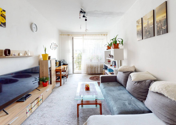 MOŽNÁ DOHODA! Byt 2+1 (58 m2) s balkónom, centrum SNV