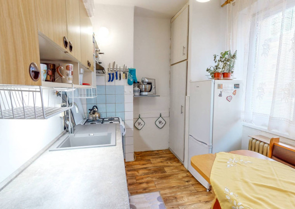 MOŽNÁ DOHODA! Byt 2+1 (58 m2) s balkónom, centrum SNV