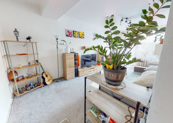 MOŽNÁ DOHODA! Byt 2+1 (58 m2) s balkónom, centrum SNV