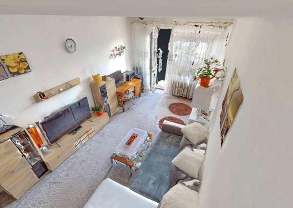 MOŽNÁ DOHODA! Byt 2+1 (58 m2) s balkónom, centrum SNV