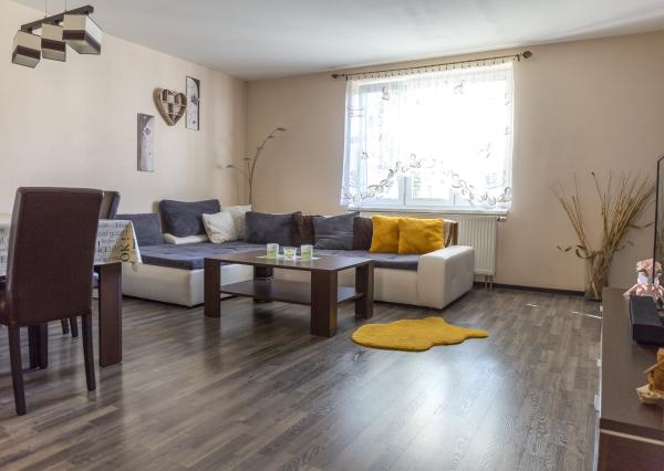 PRENÁJOM! Byt 3+1 (80 m2) s loggiou a záhradou, centrum SNV