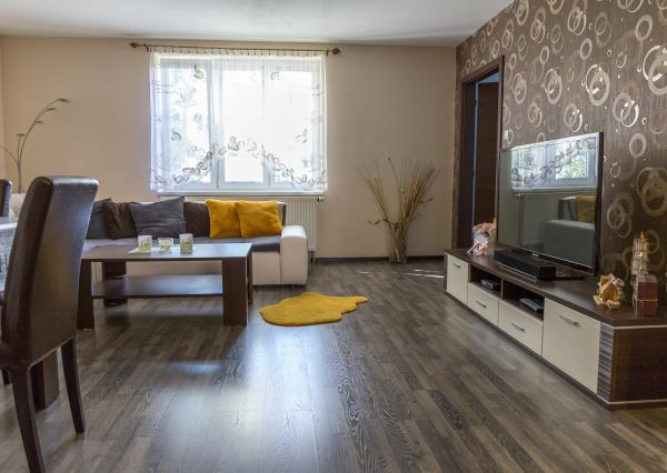 PRENÁJOM! Byt 3+1 (80 m2) s loggiou a záhradou, centrum SNV