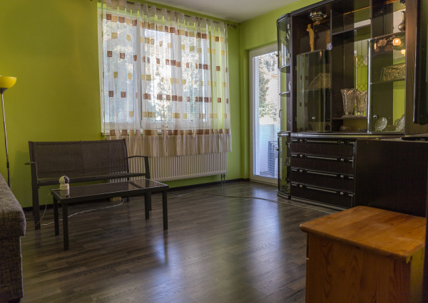 PRENÁJOM! Byt 3+1 (80 m2) s loggiou a záhradou, centrum SNV