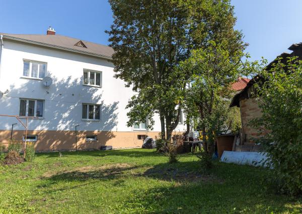 PRENÁJOM! Byt 3+1 (80 m2) s loggiou a záhradou, centrum SNV