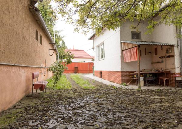 ZNÍŽENÁ CENA! RD na výbornej adrese v Michalovciach