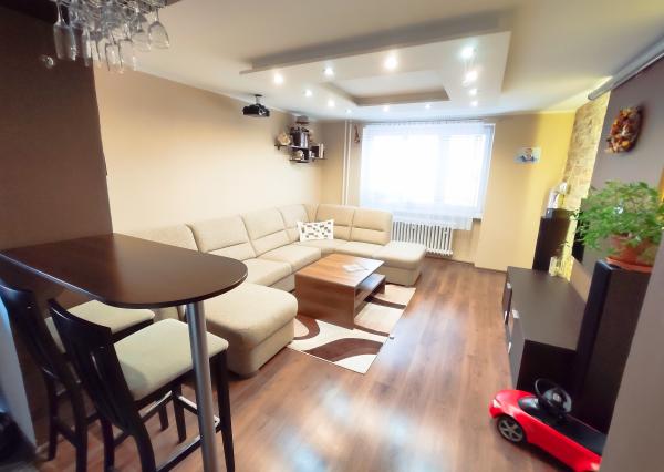 REZERVOVANÉ ! Byt 2+1 (62 m2) s loggiou, ul. Hviezdoslavova Sp. Nová Ves